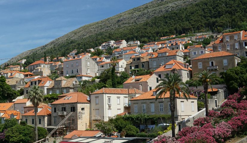 Why Croatians put more of their wealth into property while Europeans hold cash